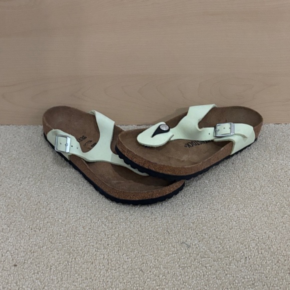 Birkenstock Gizeh Light green sandals size 7 TL - Picture 1 of 5